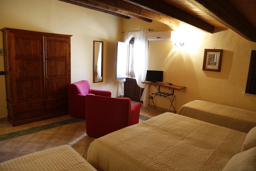 Albergo La Fontanella Noto Exterior foto
