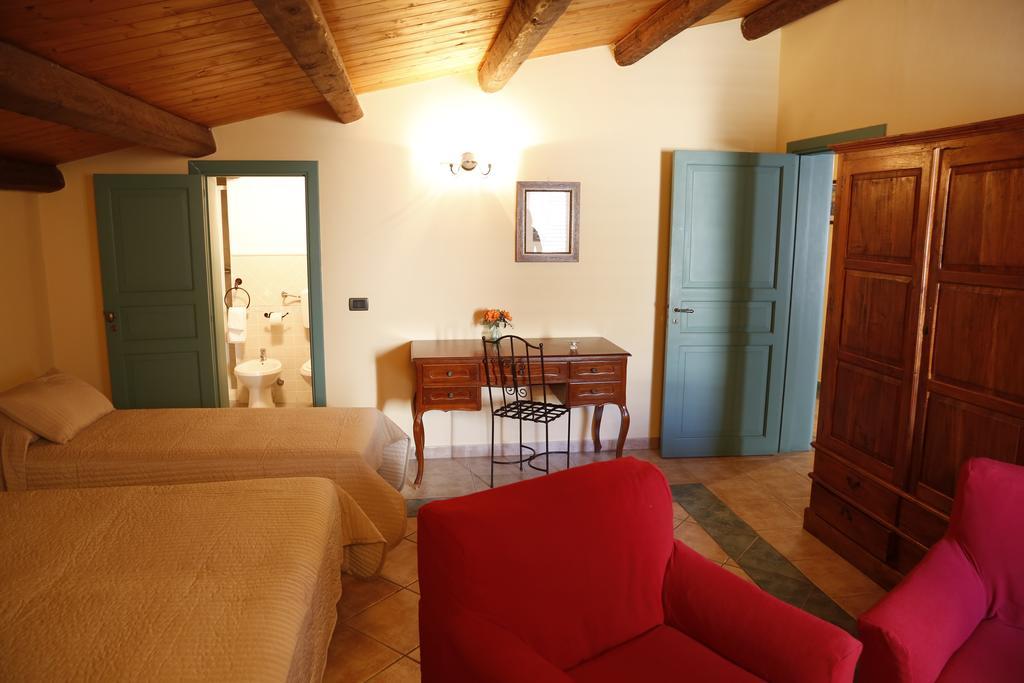Albergo La Fontanella Noto Exterior foto